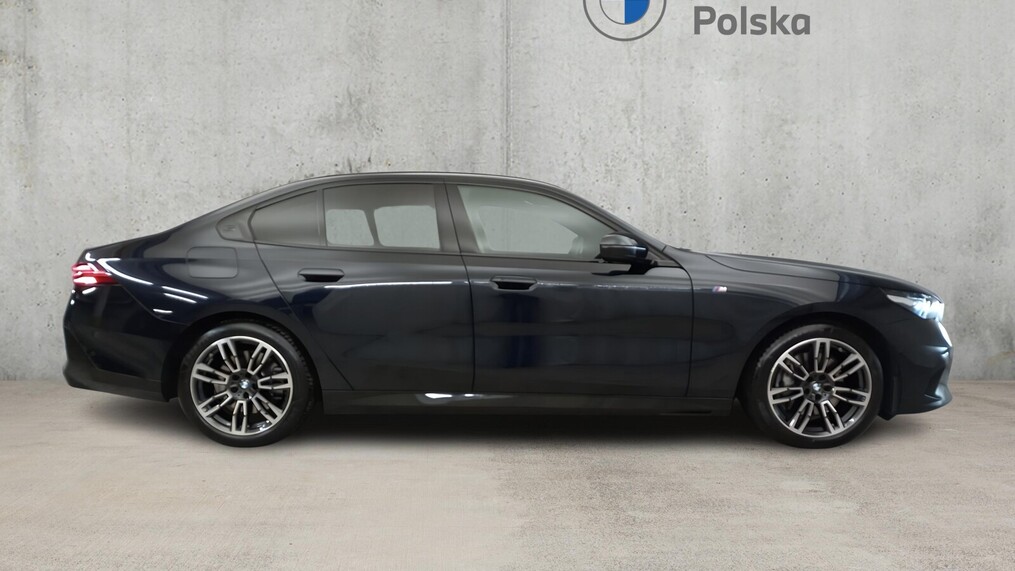 BMW Serii 5, 540