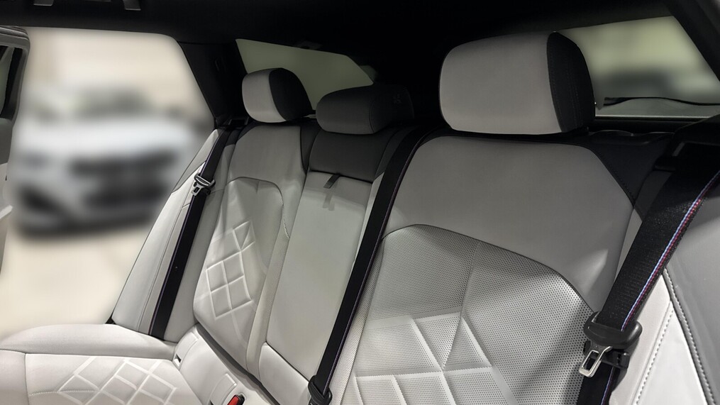 BMW Serii 5, 530
