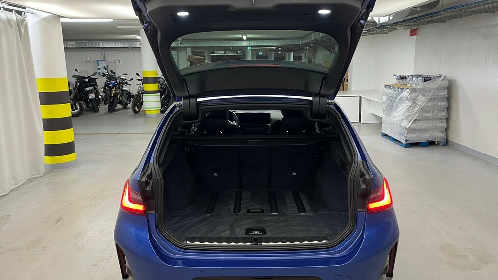 BMW Serii 3, 320