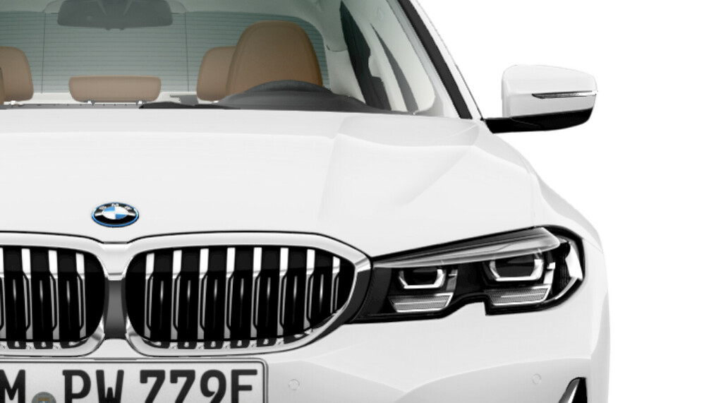 BMW Seria 3, 330
