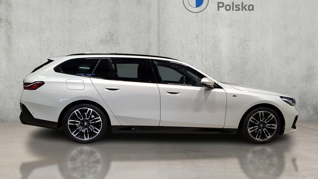 BMW Serii 5, 520