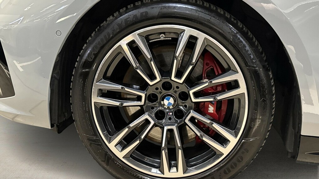 BMW Serii 5, 540