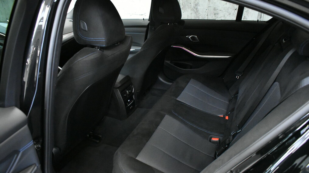 BMW Seria 3, 320