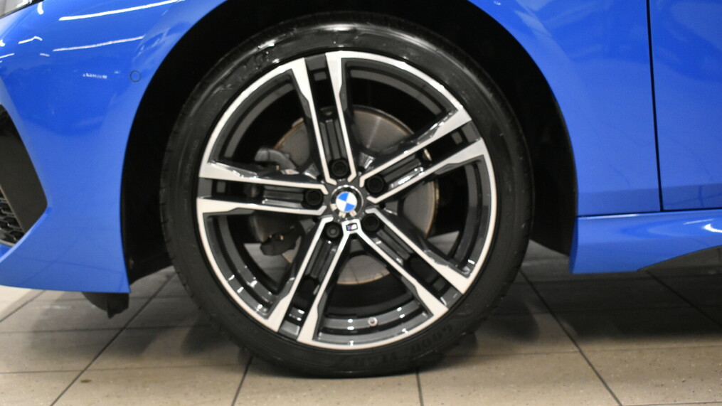 BMW Seria 2 218