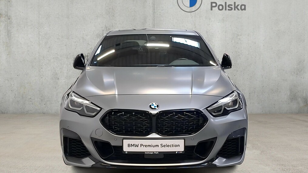 BMW Serii 2, 235