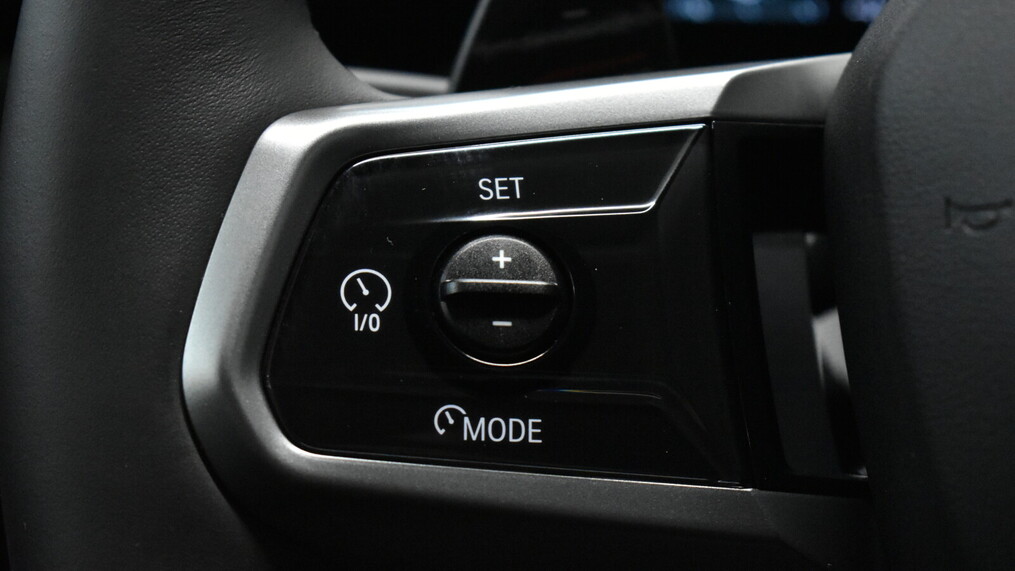 BMW Serii 5, 520