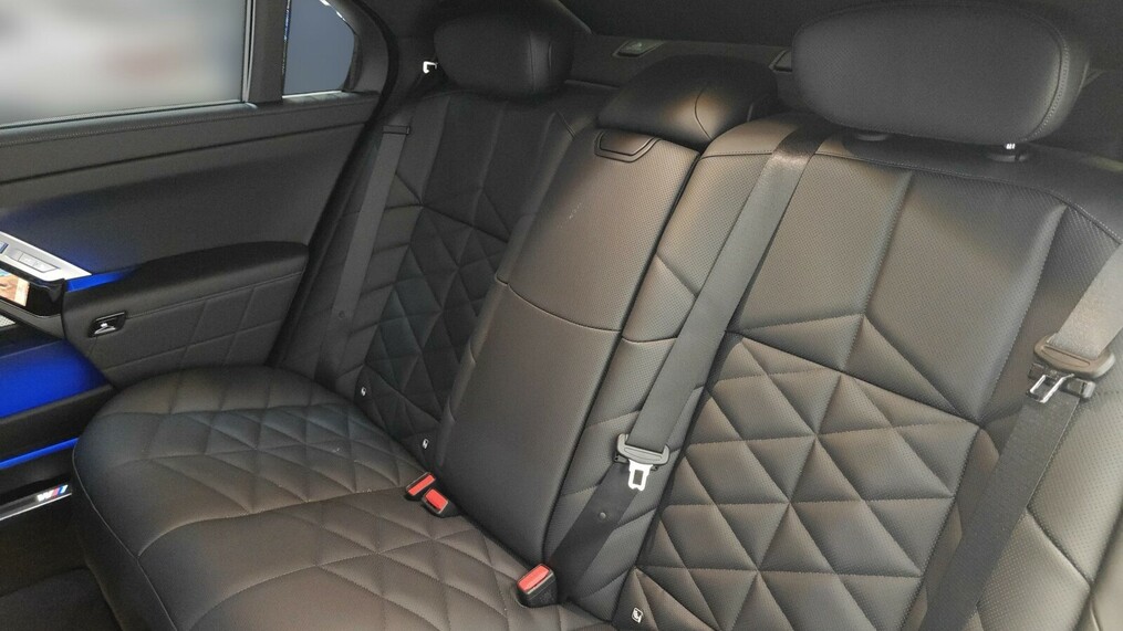 BMW Seria 7 740