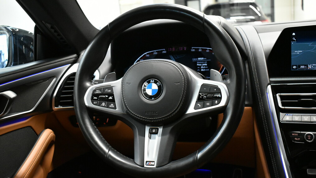 BMW Seria 8 840