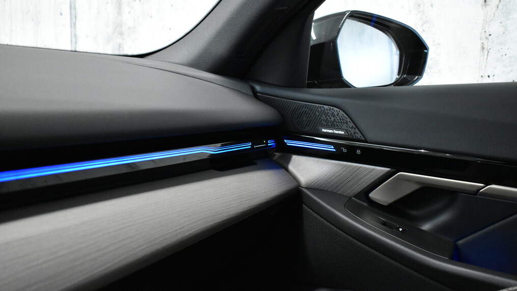 BMW Serii 5, 520