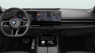 BMW Serii 5, 520