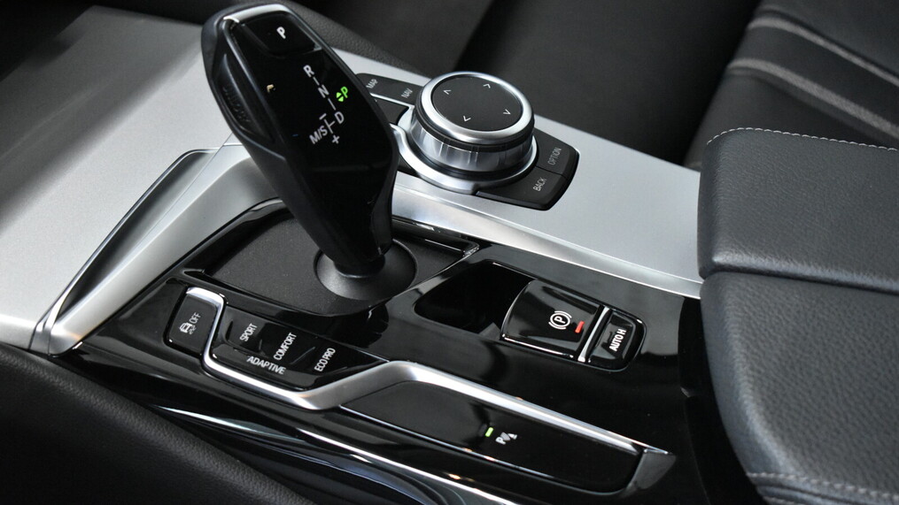 BMW Serii 5, 520