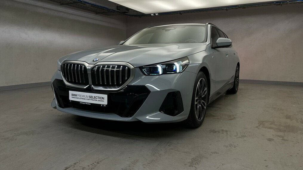 BMW Serii 5, 520