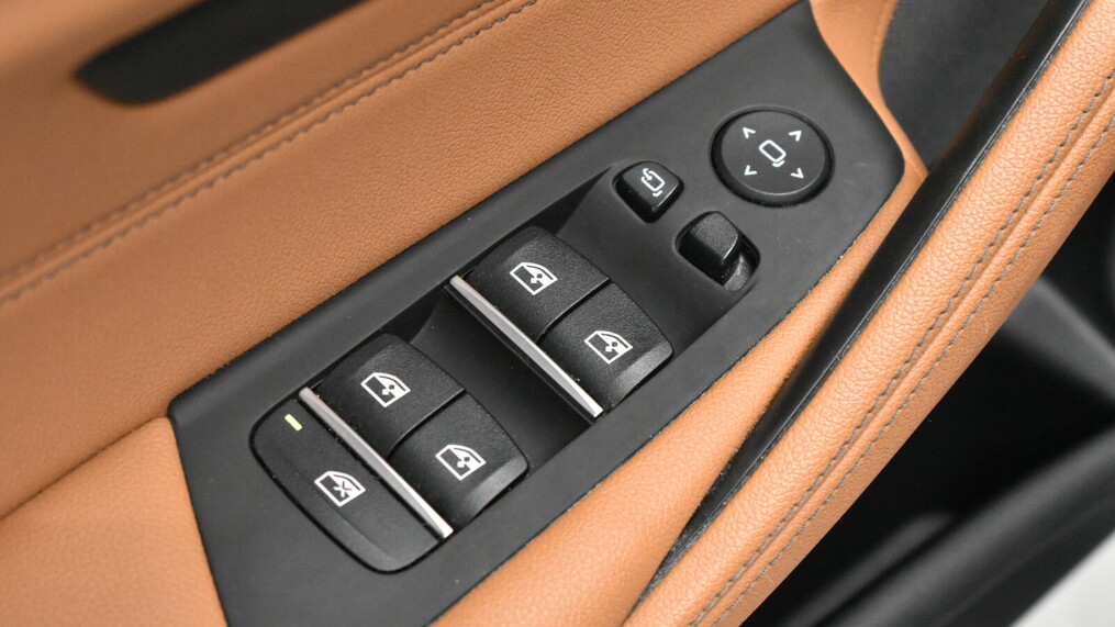 BMW Serii 5, 518