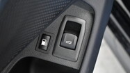 BMW Serii 3, 330