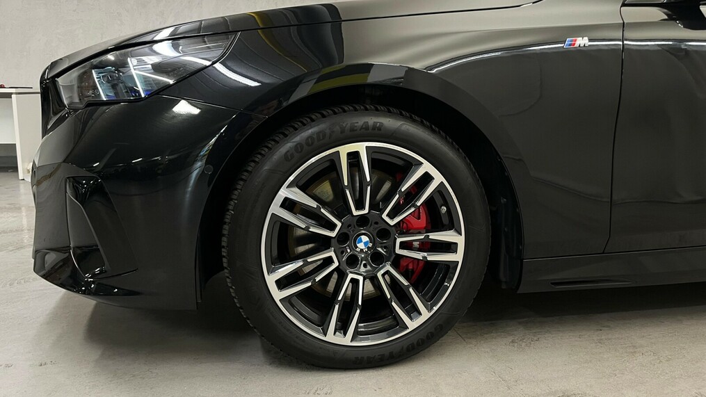BMW Serii 5, 540