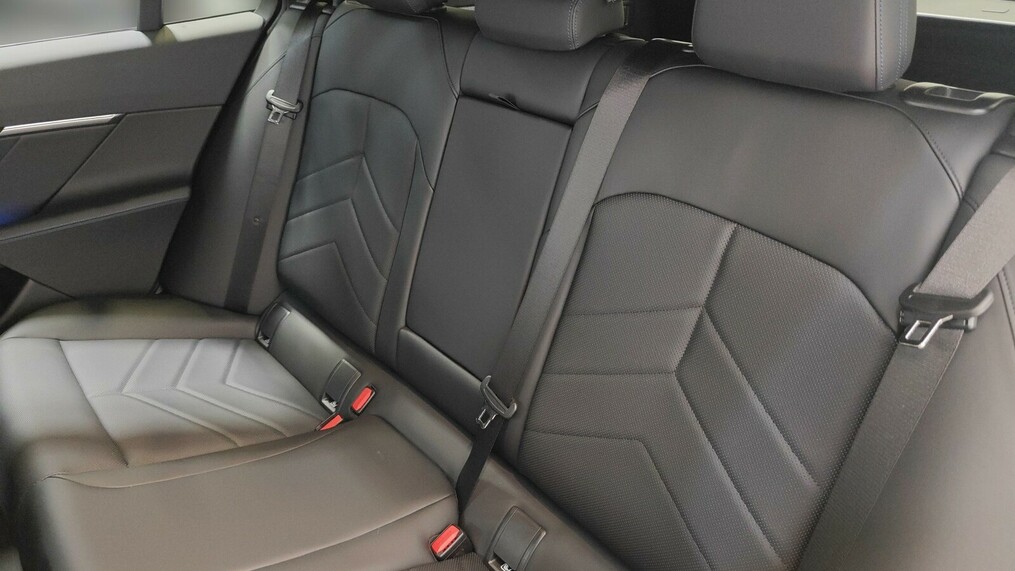 BMW Serii 5, 520