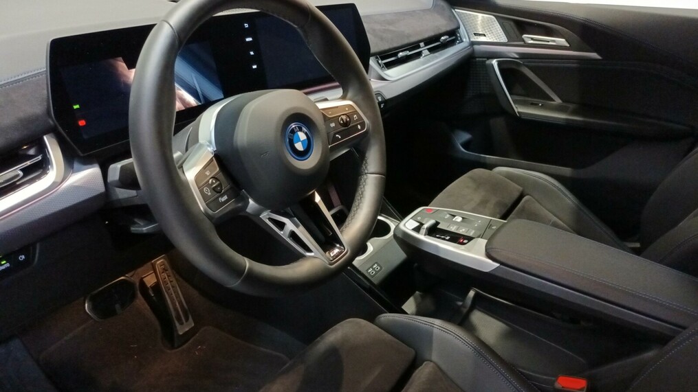 BMW iX2