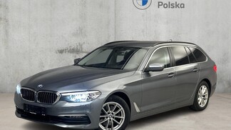 BMW Serii 5, 520