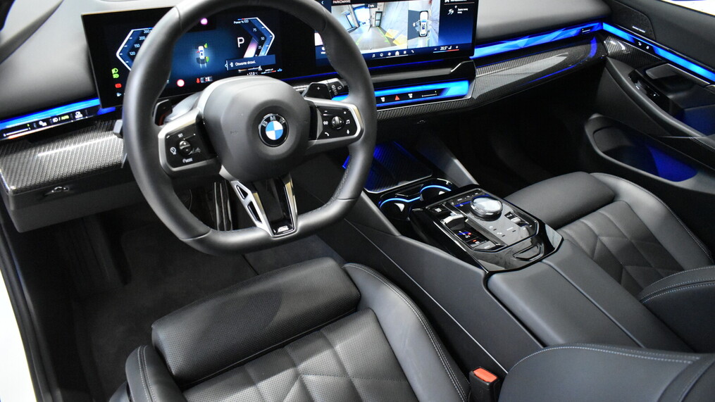 BMW Serii 5, 520