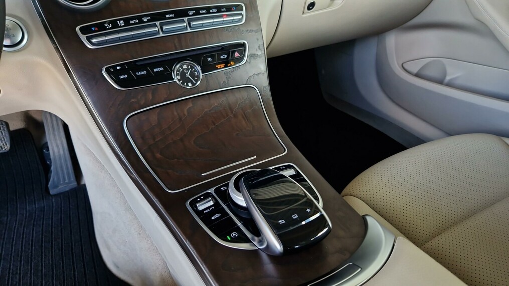 Mercedes-Benz C 400