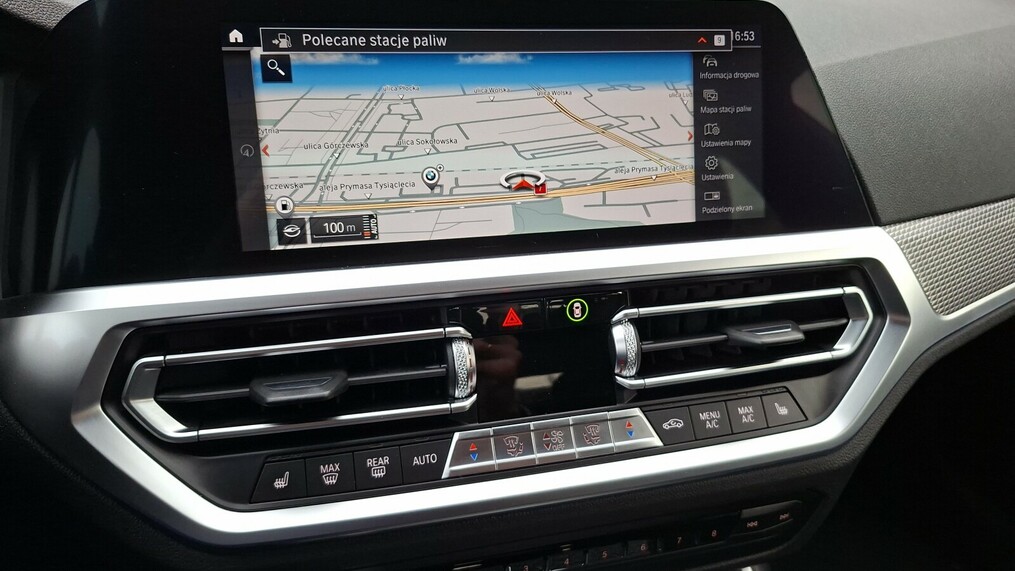 BMW Serii 3, 330