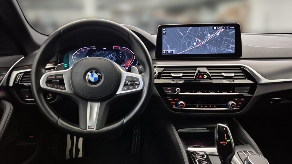 BMW Serii 5, 518