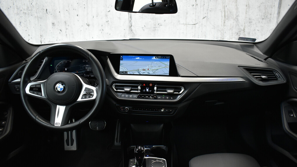 BMW Seria 2 218