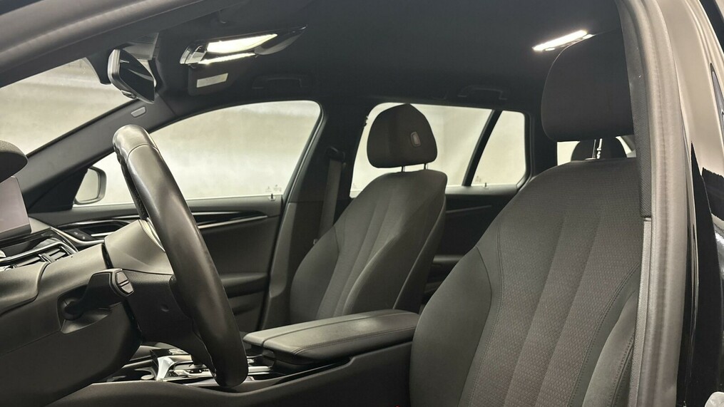 BMW Seria 5, 518