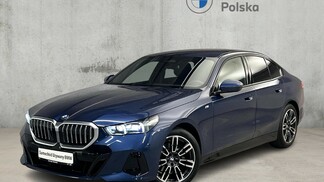 BMW Serii 5, 520
