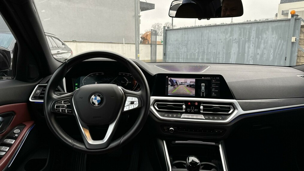 BMW Seria 3 318