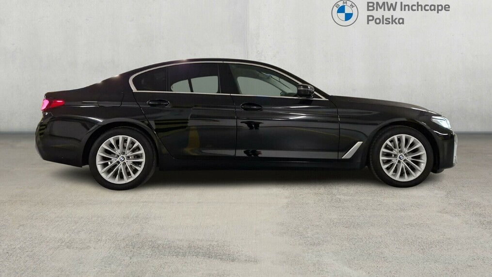 BMW Serii 5, 520