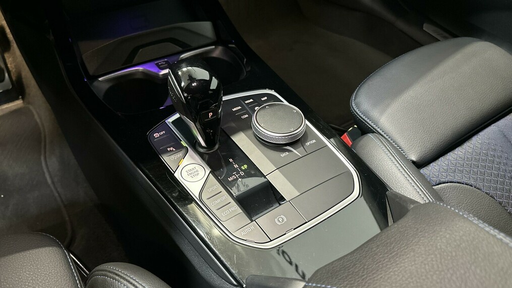 BMW Seria 2 220