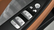 BMW Serii 8, 850