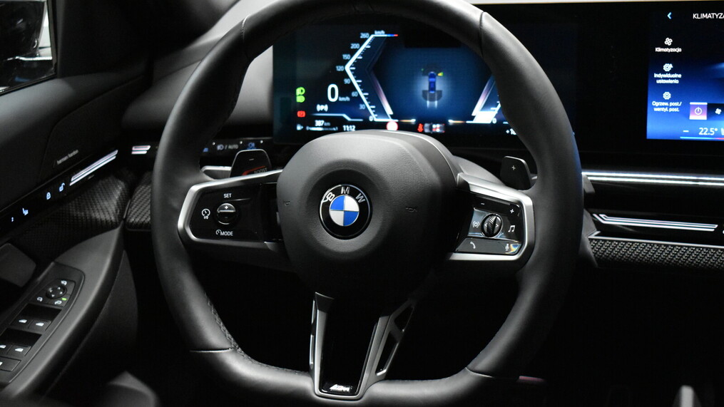 BMW Serii 5, 520