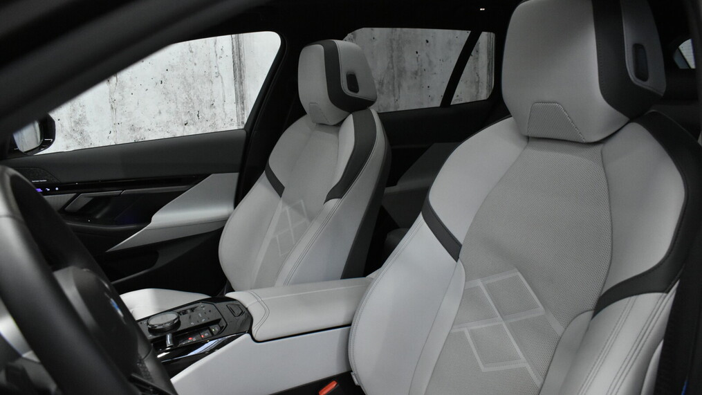 BMW Serii 5, 520