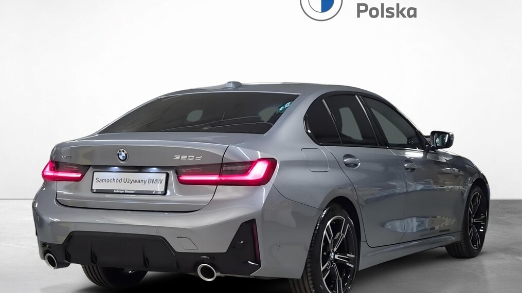 BMW Serii 3, 320