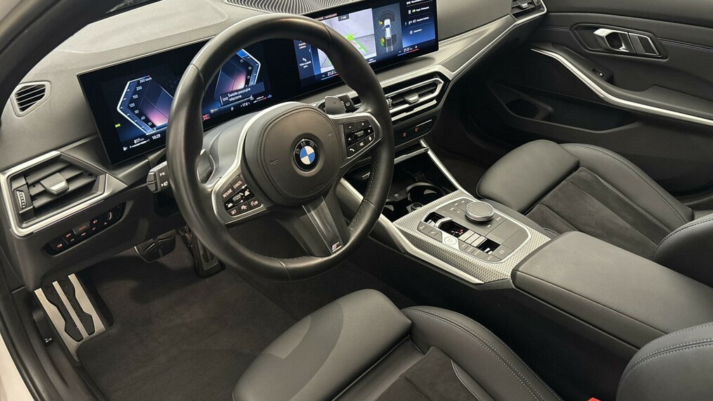 BMW Serii 3, 320