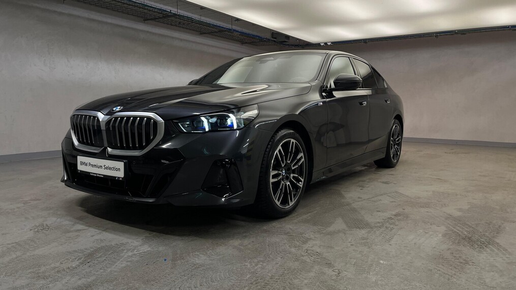 BMW Serii 5, 520