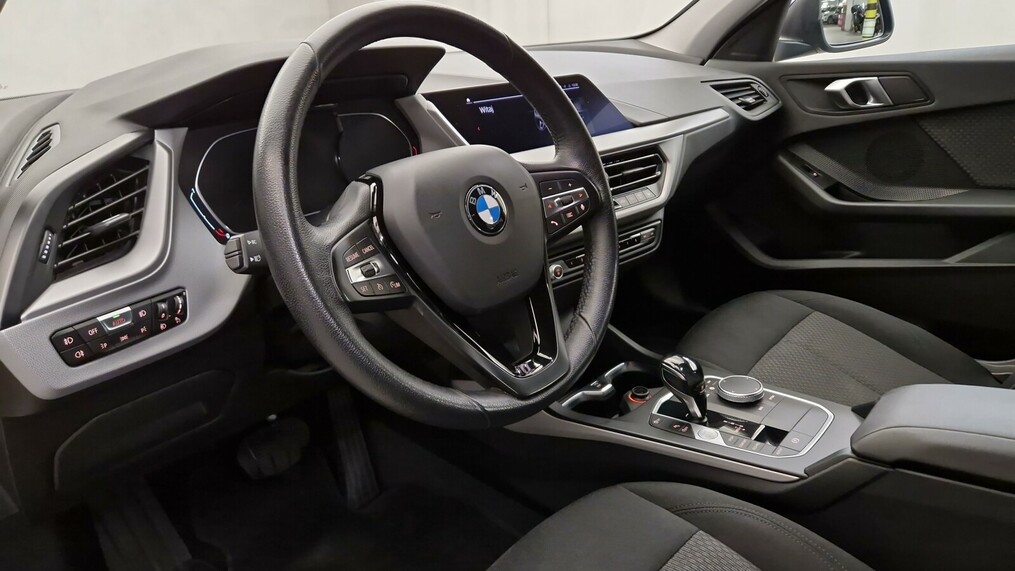 BMW Seria 1 118