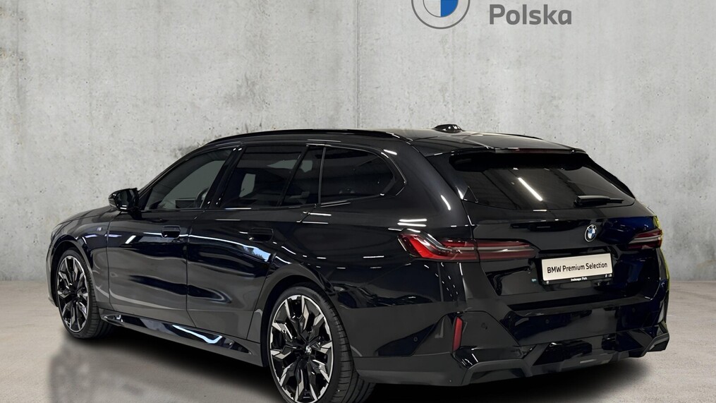BMW Serii 5, 520