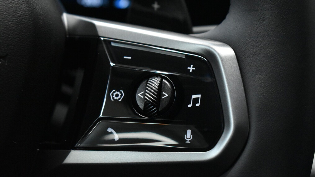 BMW Serii 5, 520