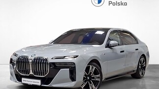 BMW Serii 7, 740