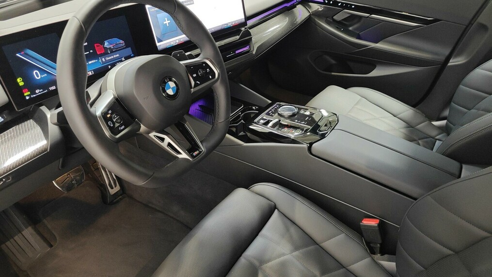 BMW Serii 5, 520