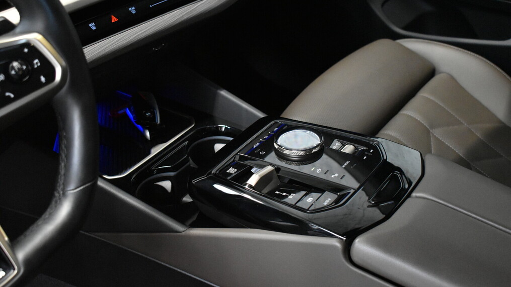 BMW Serii 5, 520