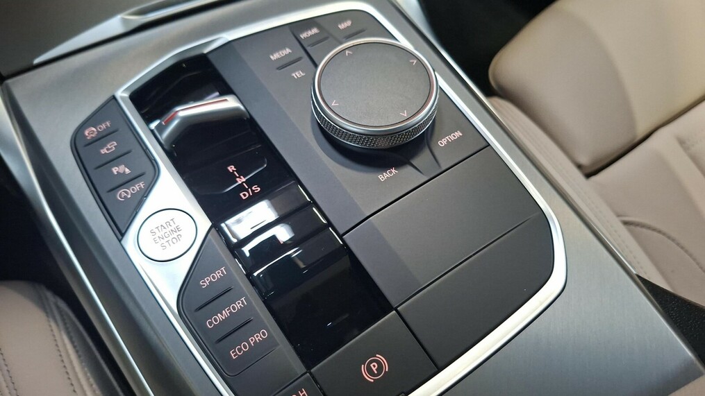 BMW Serii 2, 230
