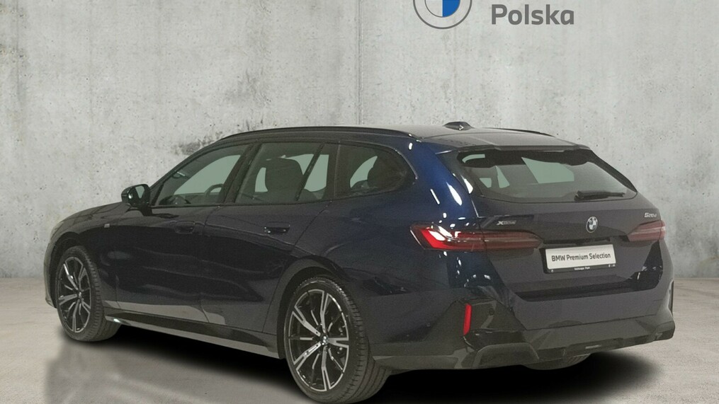 BMW Serii 5, 520