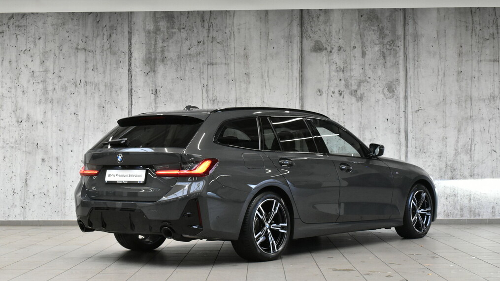 BMW Serii 3, 320