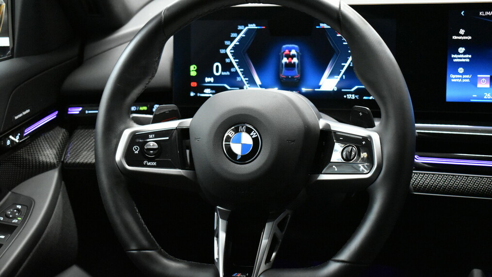 BMW Serii 5, 520