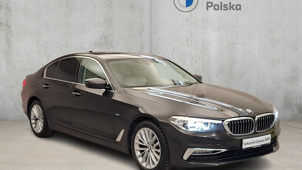 BMW Serii 5, 520