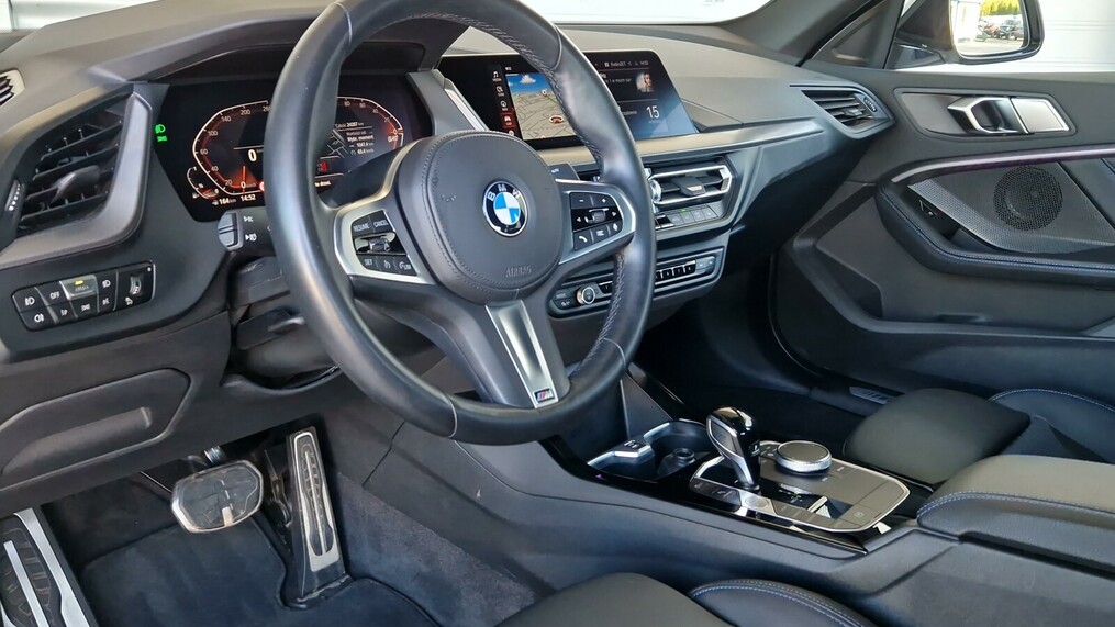 BMW Seria 2 218